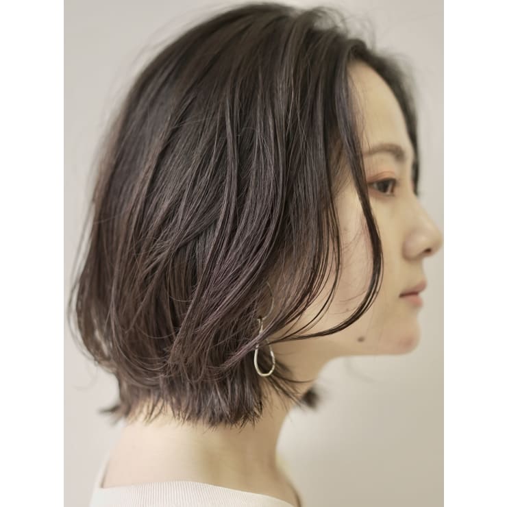 手入れ簡単 レイヤーミディアムボブ Beautrium 青山 ビュートリアム アオヤマ のヘアスタイル 美容院 美容室を予約するなら楽天ビューティ