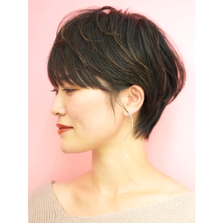 手入れ簡単 大人女性の黒髪ショートヘア Beautrium 青山 ビュートリアム アオヤマ のヘアスタイル 美容院 美容室を予約するなら楽天ビューティ