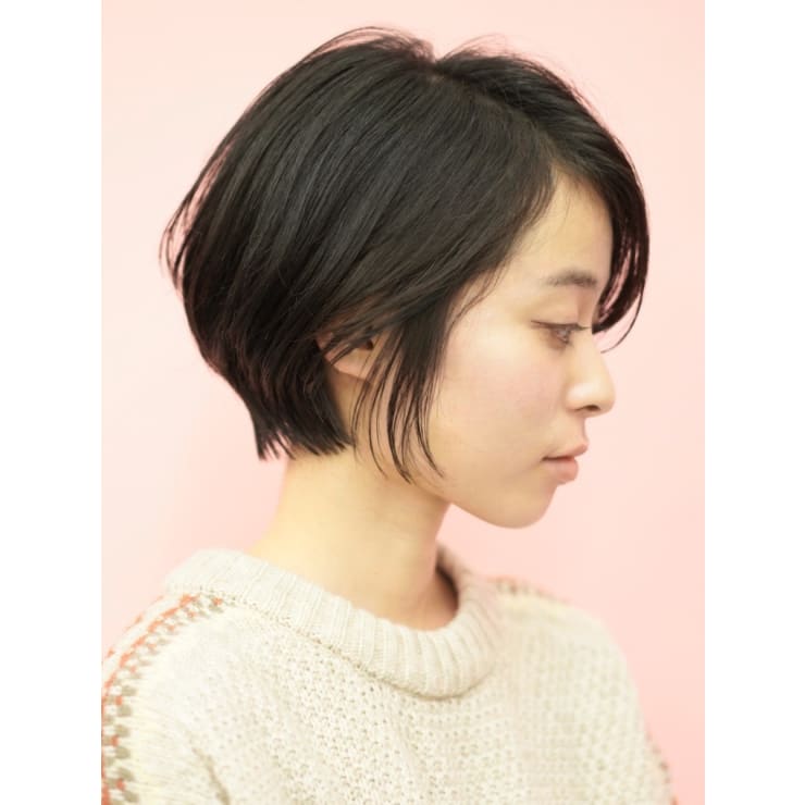 手入れ簡単 前髪長めの黒髪ショートボブ Beautrium 青山 ビュートリアム アオヤマ のヘアスタイル 美容院 美容室を予約するなら楽天ビューティ