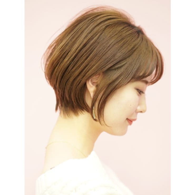 手入れ簡単 ひし形シルエットのショートボブ Beautrium 青山 ビュートリアム アオヤマ のヘアスタイル 美容院 美容室を予約するなら楽天ビューティ