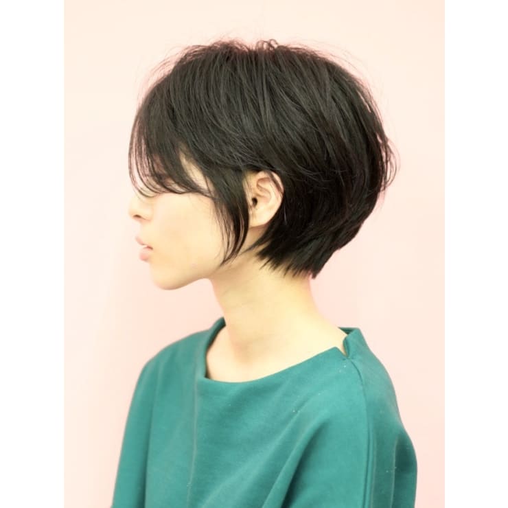 手入れ簡単 前髪長めの耳かけショート Beautrium 青山 ビュートリアム アオヤマ のヘアスタイル 美容院 美容室を予約するなら楽天ビューティ 手入れ簡単 前髪長めの耳かけショート Beautrium 青山 ビュートリアム アオヤマ のヘアスタイル 美容院 美容室を予約するなら楽天ビューティ