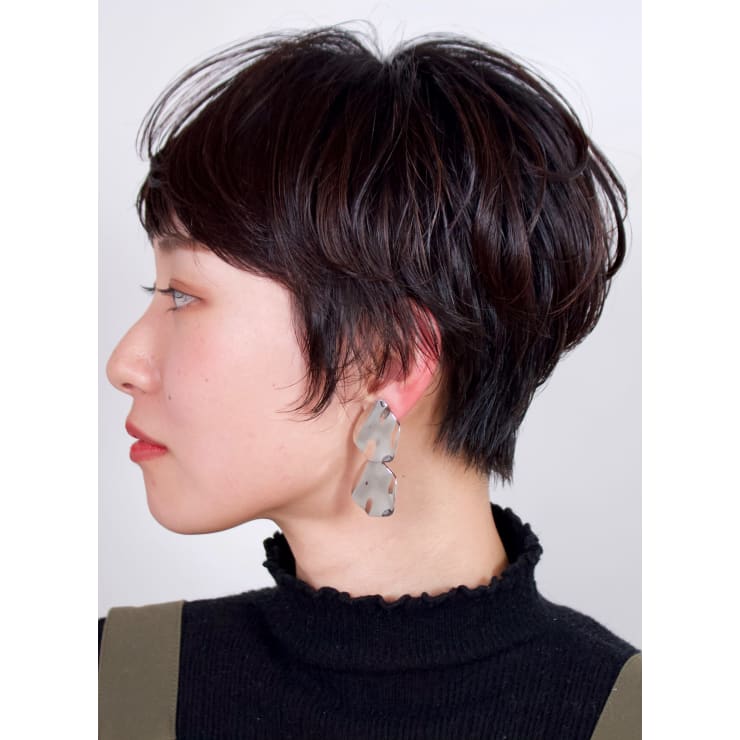 短めもみあげフレンチショート Beautrium 青山 ビュートリアム アオヤマ のヘアスタイル 美容院 美容室を予約するなら楽天ビューティ