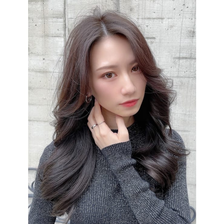 21トレンドヘア 韓国風ヨシンモリロング Beautrium 広尾 ビュートリアム ヒロオ のヘアスタイル 美容院 美容室を予約するなら楽天ビューティ