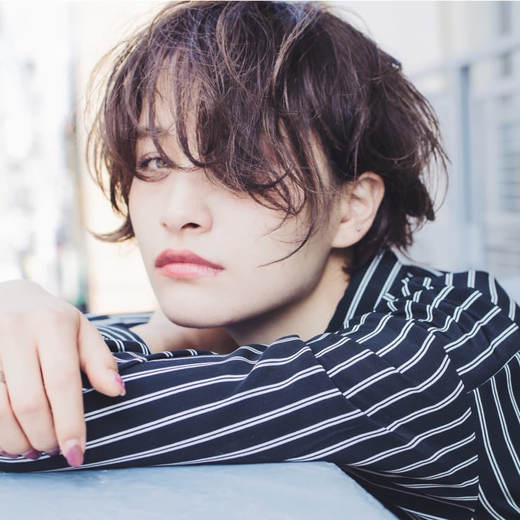 暗髪アッシュ無造作ハイライトショートボブ Mit By Tree 新宿南口 ミットバイツリー のヘアスタイル 美容院 美容室を予約するなら楽天ビューティ