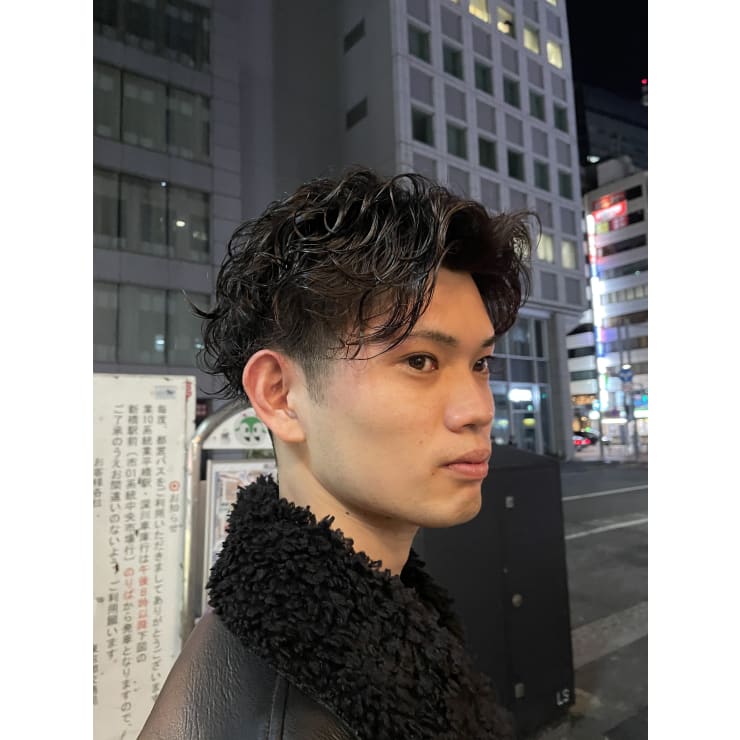 コムドットやまと風 センタパート スパイラルパーマ Hiro Ginza 新橋店 理容室 ヒロギンザシンバシテン のヘアスタイル 美容院 美容室を予約するなら楽天ビューティ