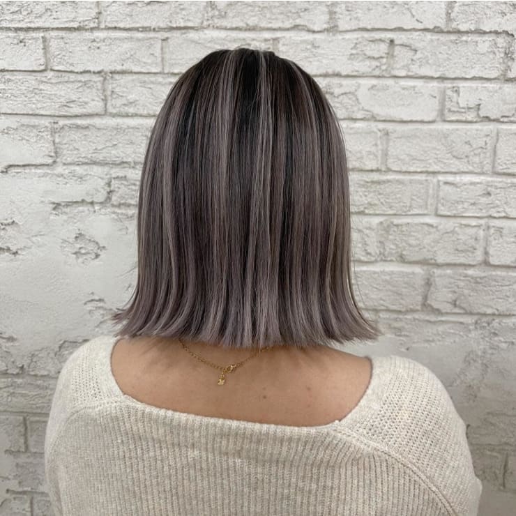 バレイヤージュ切りっぱなしボブワンレングスシルバー2193 Prize 池袋西口店 プライズ のヘアスタイル 美容院 美容室を予約するなら楽天ビューティ バレイヤージュ切りっぱなしボブワンレングスシルバー2193 Prize 池袋西口店 プライズ のヘアスタイル 美容院 美容室を予約するなら楽天ビューティ