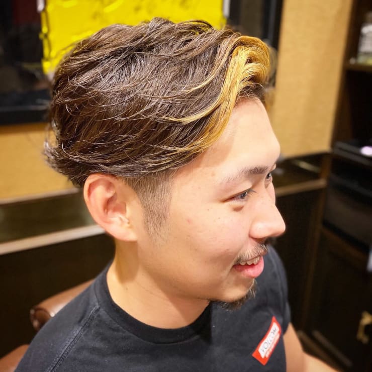 ツーブロックメッシュ ヒロ銀座ヘアーサロン 銀座一丁目中央通り店 ヒロギンザヘアーサロンギンザイッチョウメチュウオウドオリテン のヘアスタイル 美容院 美容室を予約するなら楽天ビューティ