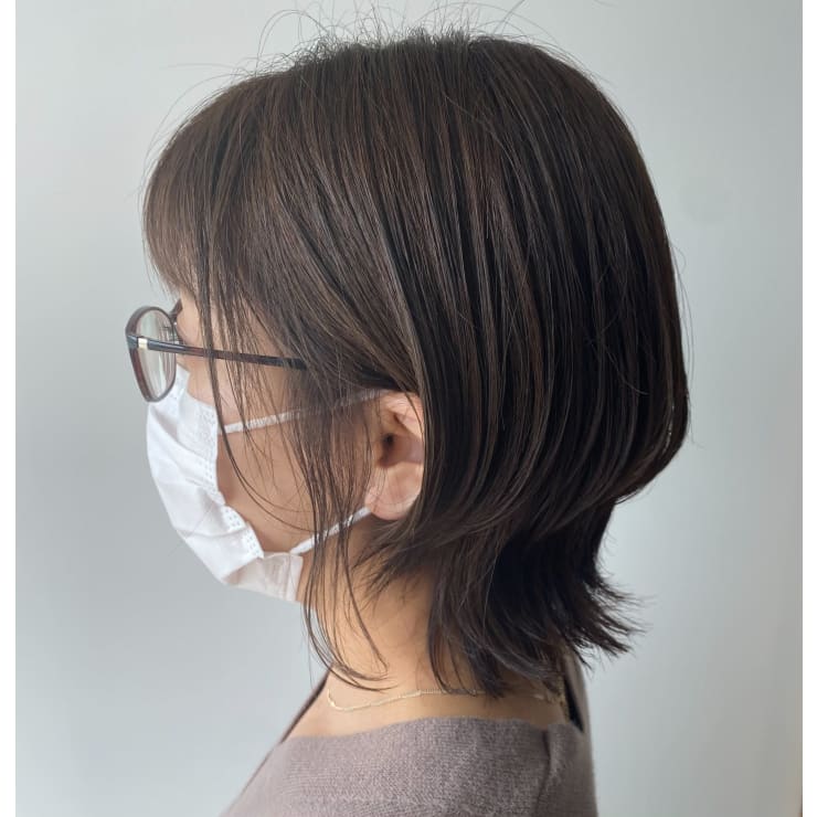 オリーブグレージュのレイヤーボブ Attrait By Clipper アトレ バイ クリッパー のヘアスタイル 美容院 美容室を予約するなら楽天ビューティ