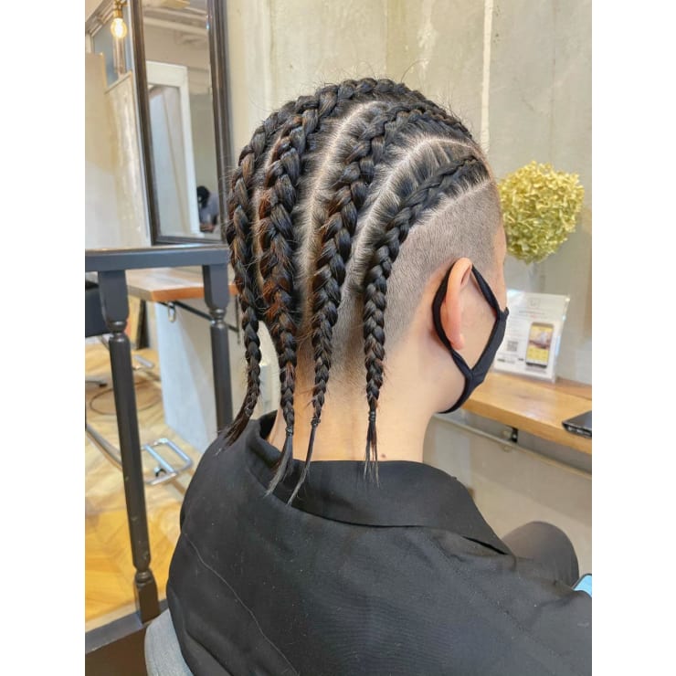 メンズストレートコーンロウ6本 Luxis The Vintage ラグシス ザ ヴィンテージ のヘアスタイル 美容院 美容室を予約するなら楽天ビューティ