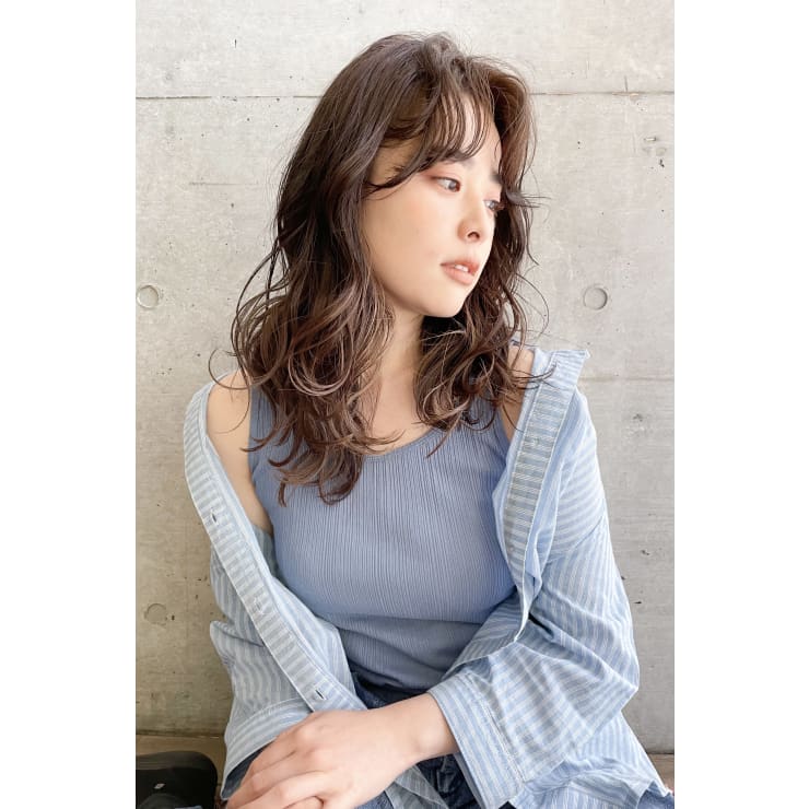 前髪 パーマ ミディアム 韓国風 Fam 代官山 濱島 Fam 代官山 ファム ダイカンヤマ のヘアスタイル 美容院 美容室を予約するなら楽天ビューティ