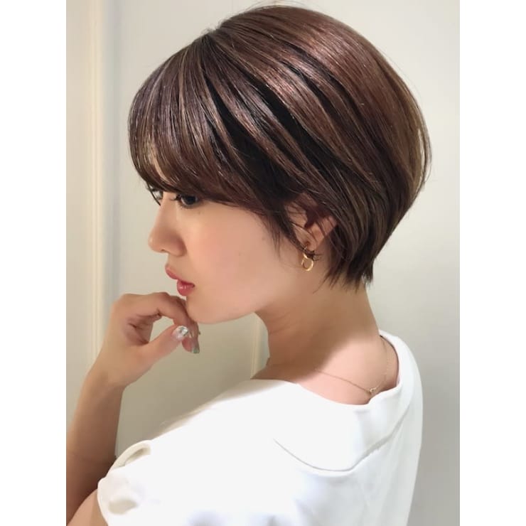 絶壁解消 くびれる大人美人ショートヘア Beautrium Peninsula ビュートリアム ペニンシュラ のヘアスタイル 美容院 美容室を予約するなら楽天ビューティ