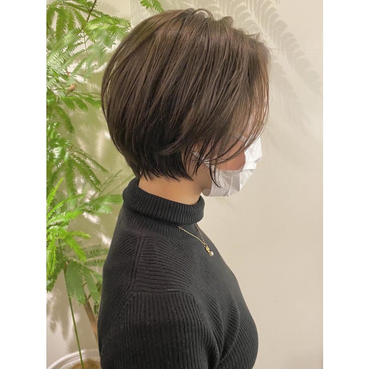 アッシュグレーで柔らかさを 丸み大人ショートボブ Bekku Hair Salon ベックヘアサロン のヘアスタイル 美容院 美容室を予約するなら楽天ビューティ