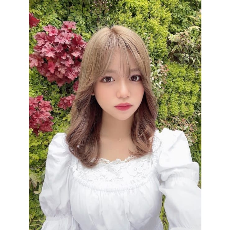 韓国風ミディアムヘア E M A Assort イーエムエーアソート のヘアスタイル 美容院 美容室を予約するなら楽天ビューティ