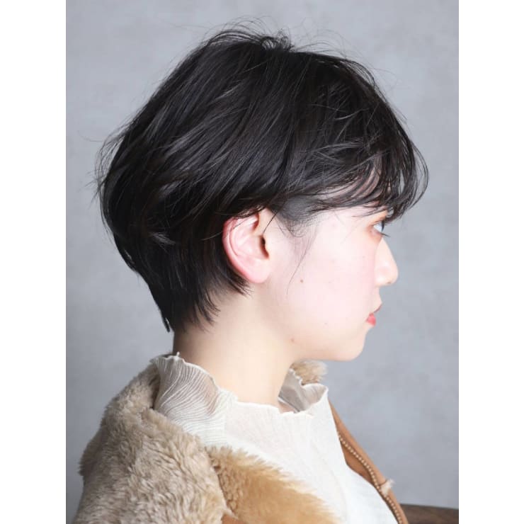 濡髪アンニュイパーマ 小顔マッシュショート ダークアッシュ Enx エンクス のヘアスタイル 美容院 美容室を予約するなら楽天ビューティ