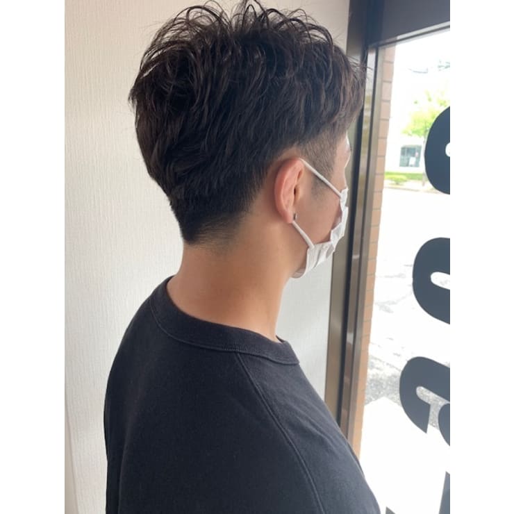 ふんわりメンズパーマ Hair Salon The Naked ヘアサロンザネイキッド のヘアスタイル 美容院 美容室を予約するなら楽天ビューティ