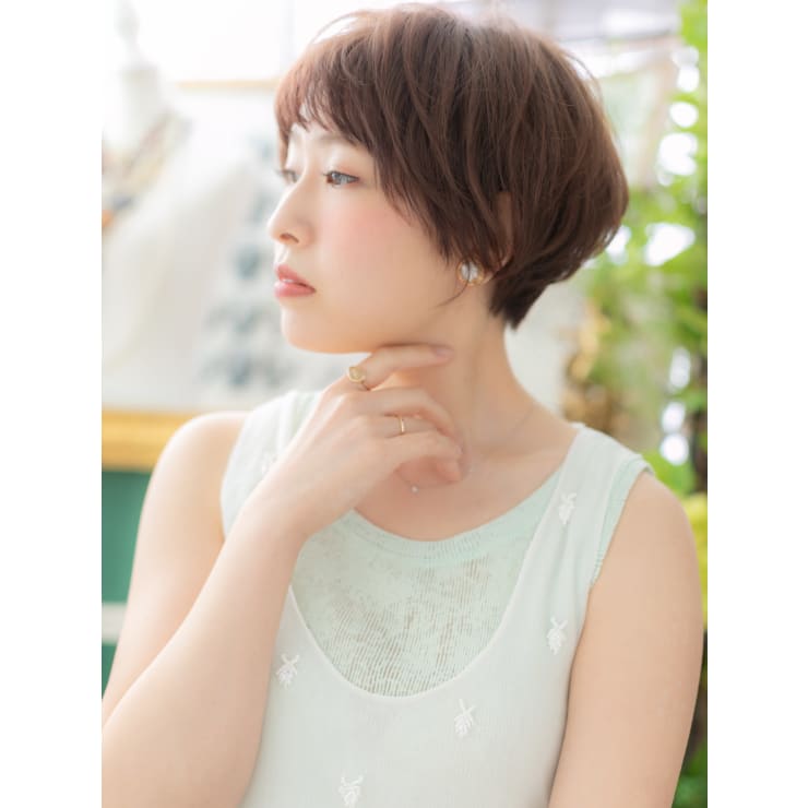 大人かわいい前下がり小顔オン眉ショート マッシュヘア Cover Hair Spa Bliss 浦和西口店 カバーヘア アンド スパブリス ウラワニシグチテン のヘアスタイル 美容院 美容室を予約するなら楽天ビューティ