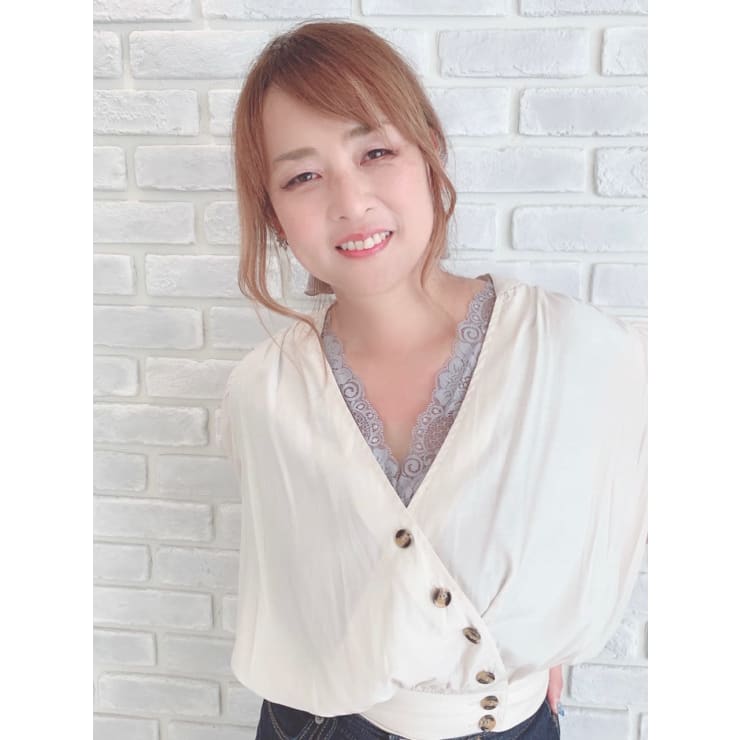 輝美 江口 輝美 | MODE K's 豊中店(モードケイズ トヨナカテン)のスタッフ | 美容院・美容室を予約するなら楽天ビューティ