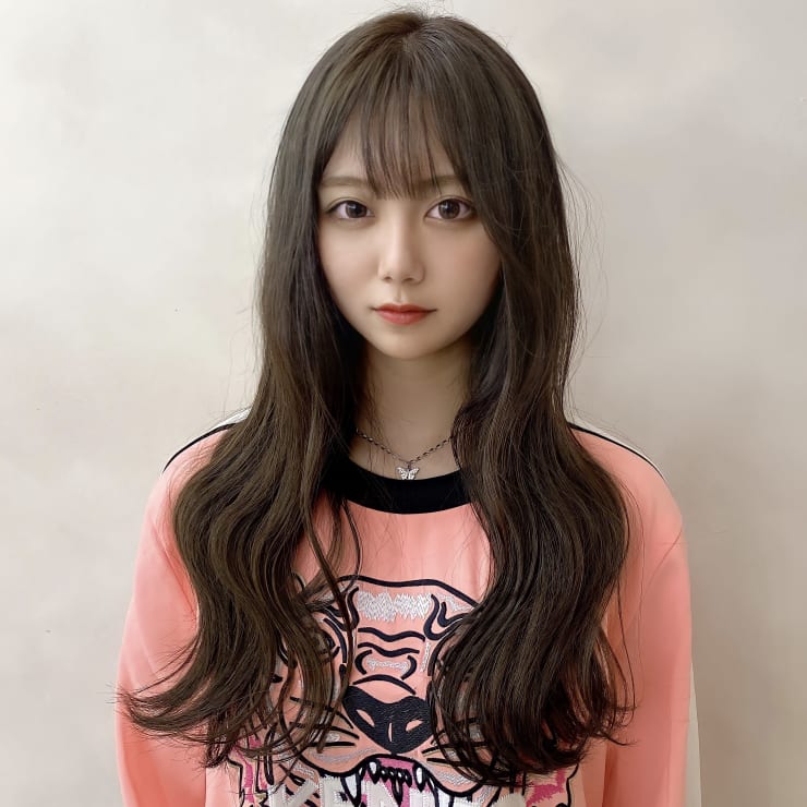金沢 10代代 韓国風 シースルーバング 小顔 ロング Euphoria Ginza Grande 銀座 ユーフォリア ギンザ グランデ のヘアスタイル 美容院 美容室を予約するなら楽天ビューティ
