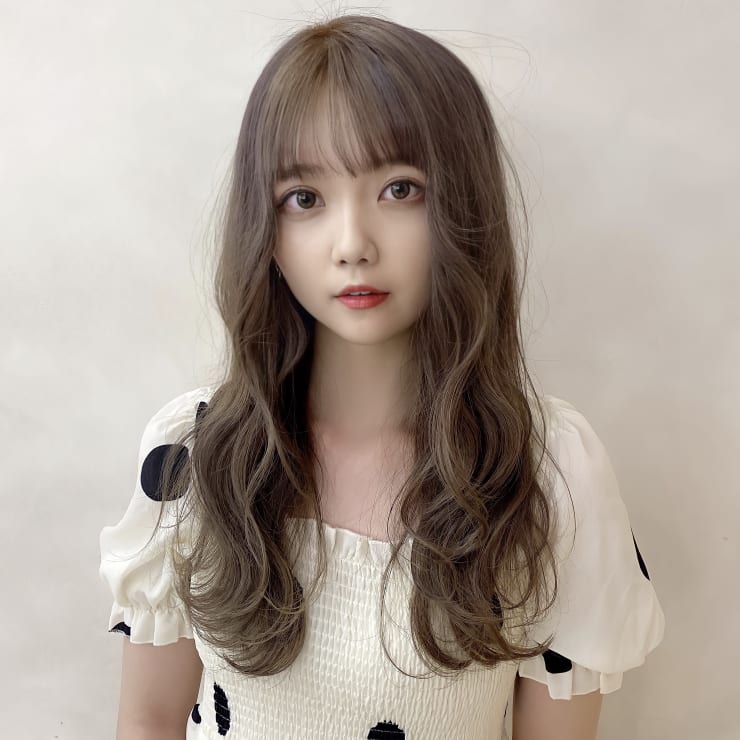金沢 10代代 韓国風 波巻き 外ハネ シースルー前髪 Euphoria Ginza Grande 銀座 ユーフォリア ギンザ グランデ のヘアスタイル 美容院 美容室を予約するなら楽天ビューティ