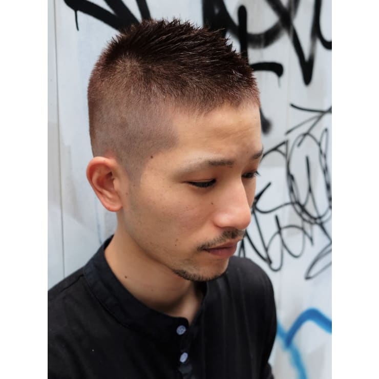 アッシュスキンサイドグラデーションフェードカットスタイル Guzzle 原宿店 ガズル のヘアスタイル 美容院 美容室を予約するなら楽天ビューティ