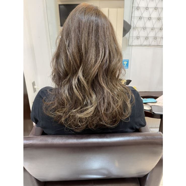 カラーリング・白髪染め bm ハイトーン白髪イルミナカラー | Stilla smooth(スティラスムース)の