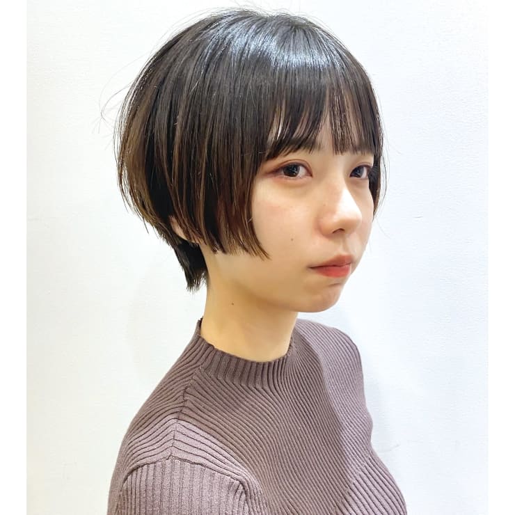 ラインが見える大人のハンサムショート 前髪あり Beautrium Ginza ビュートリアム のヘアスタイル 美容院 美容室を予約するなら楽天ビューティ