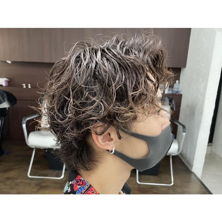 縦落ち大人気スパイラルパーマ 8065 Prize 池袋西口店 プライズ のヘアスタイル 美容院 美容室を予約するなら楽天ビューティ