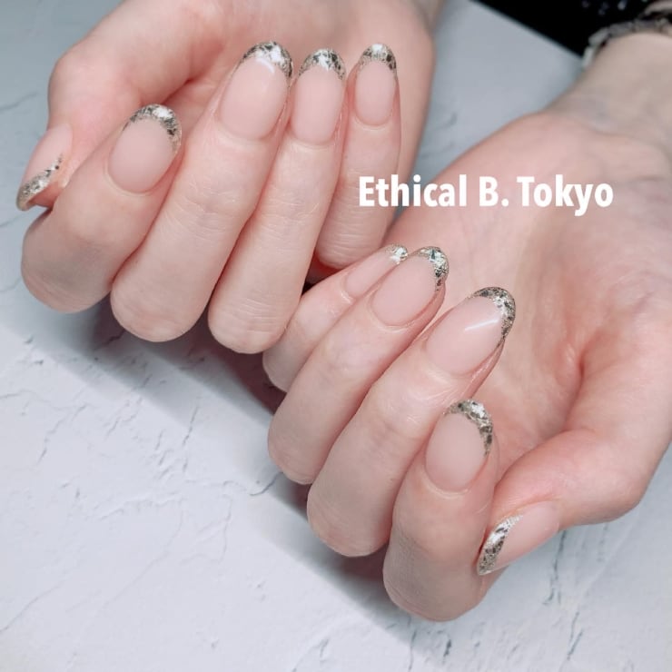 ガラスフレンチ | Ethical B. Tokyo(エシカルビートーキョー)のネイル
