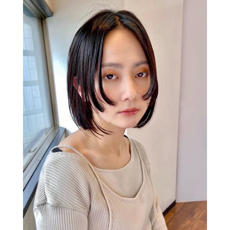 顔まわりウルフレイヤーボブ Lila By Afloat レイラバイアフロート のヘアスタイル 美容院 美容室を予約するなら楽天ビューティ