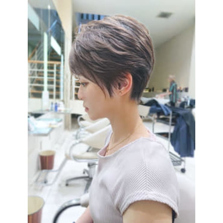 人気の束感ベリーショート Visage Genuine ビサージジェニュイン のヘアスタイル 美容院 美容室を予約するなら楽天ビューティ