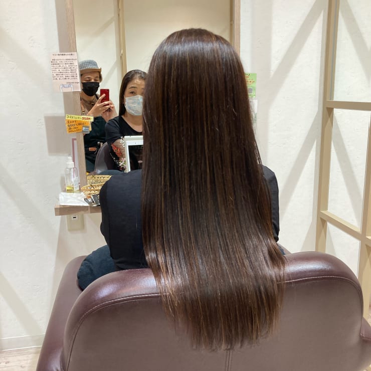 イマヘア美髪改善 酸熱の力でグレイヘアカラーしながらロング Lohas Hair Angie 髪質改善 50代大人ボブ ロハスヘア アンジェ のヘアスタイル 美容院 美容室を予約するなら楽天ビューティ