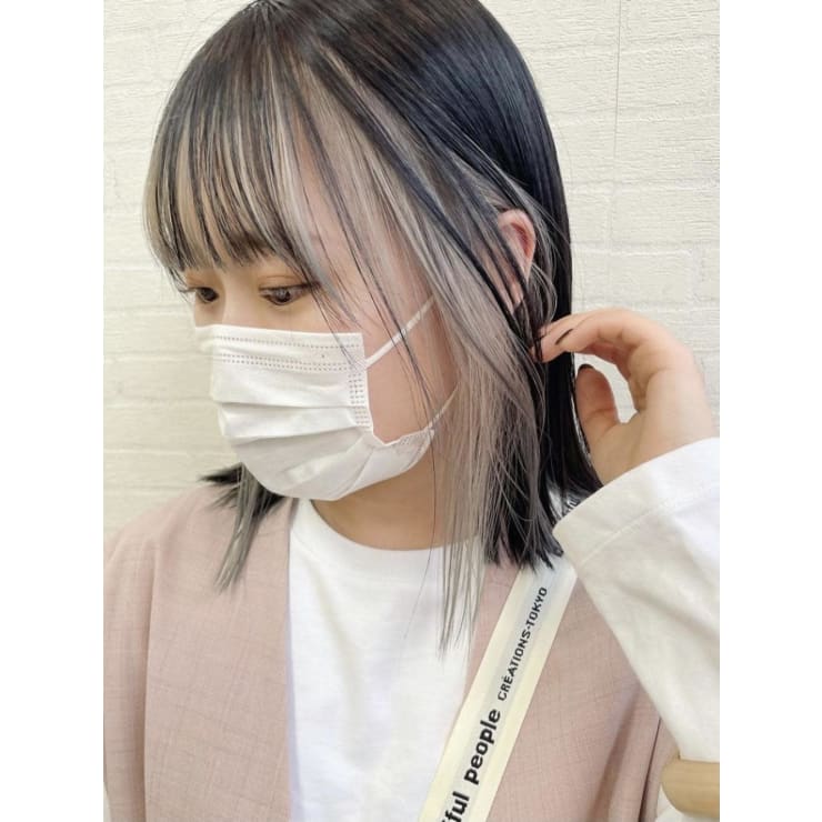 フェイスフレーミング ホワイトグレー Terrace At Face テラスアットフェイス のヘアスタイル 美容院 美容室を予約するなら楽天ビューティ