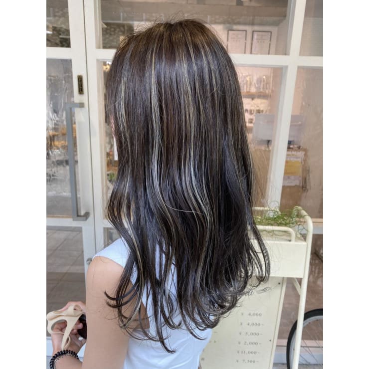 グレージュハイライト Hair Mode Kt 京橋店 ヘアーモードケーティーキョウバシテン のヘアスタイル 美容院 美容室を予約するなら楽天ビューティ グレージュハイライト Hair Mode Kt 京橋店 ヘアーモードケーティーキョウバシテン のヘアスタイル 美容院 美容室を予約するなら楽天ビューティ