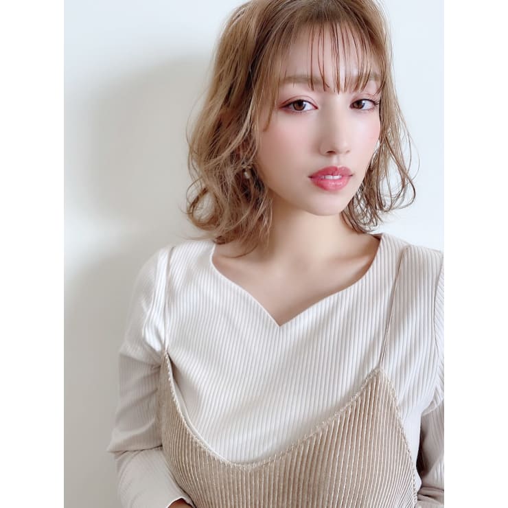 大人可愛い代30代40代小顔ワンサイドミディアムボブ Labless梅田茶屋町 髪質改善 ヘッドスパ メンズ歓迎 ラブレス のヘアスタイル 美容院 美容室を予約するなら楽天ビューティ