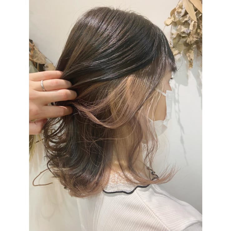韓国 インナーカラー イヤリングカラー Hug Lug ハグアンドラグ のヘアスタイル 美容院 美容室を予約するなら楽天ビューティ