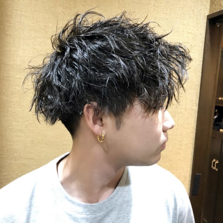 緩めツイストスパイラル メンズパーマ バーバー 大宮 ヒロ銀座barber Shop 大宮店 ヒロギンザバーバーショップオオミヤテン のヘアスタイル 美容院 美容室を予約するなら楽天ビューティ