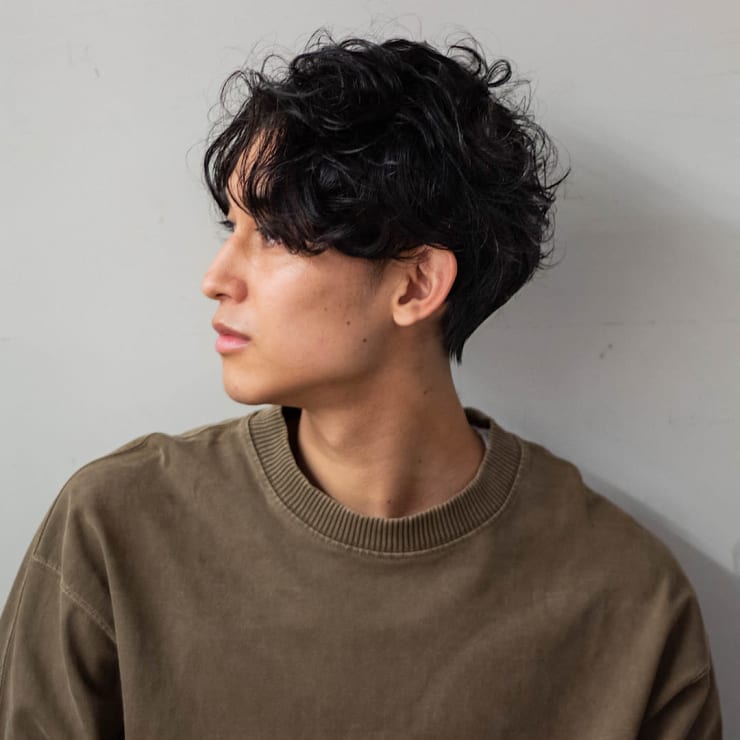 ナチュラルウェーブセンターパート パーマ ツーブロック Circus By Beautrium 青山 サーカスバイビュートリアム アオヤマ のヘアスタイル 美容院 美容室を予約するなら楽天ビューティ ナチュラルウェーブセンターパート パーマ ツーブロック Circus By Beautrium 青山 サーカスバイビュートリアム アオヤマ のヘアスタイル 美容院 美容室を予約するなら楽天ビューティ