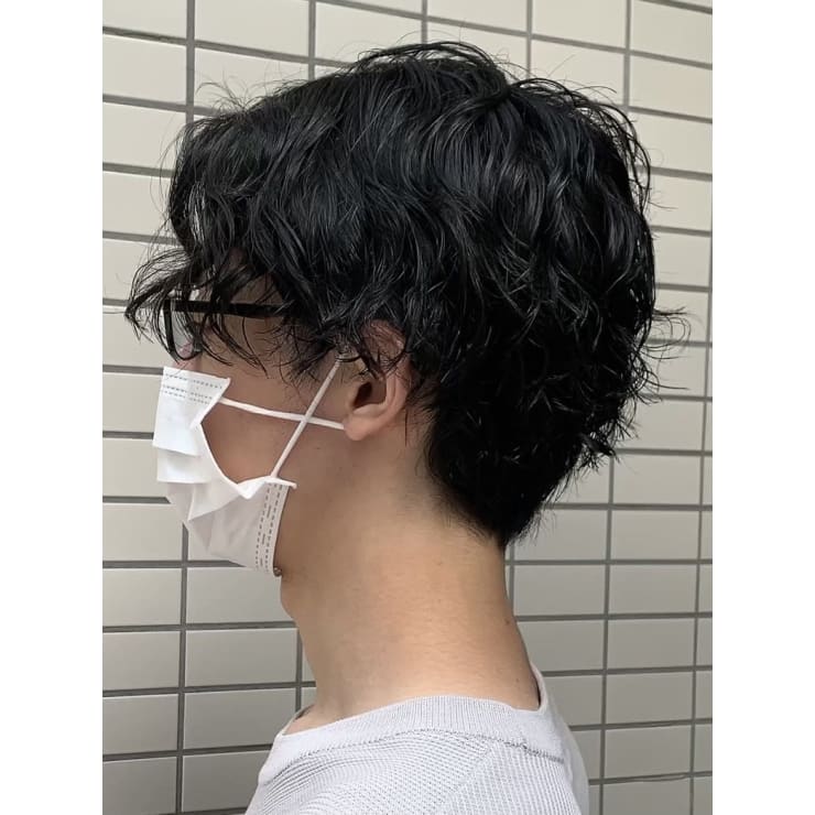 韓国風メンズパーマ 大人の色気パーマ Laulea 表参道 ラウレアオモテサンドウ のヘアスタイル 美容院 美容室を予約するなら楽天ビューティ