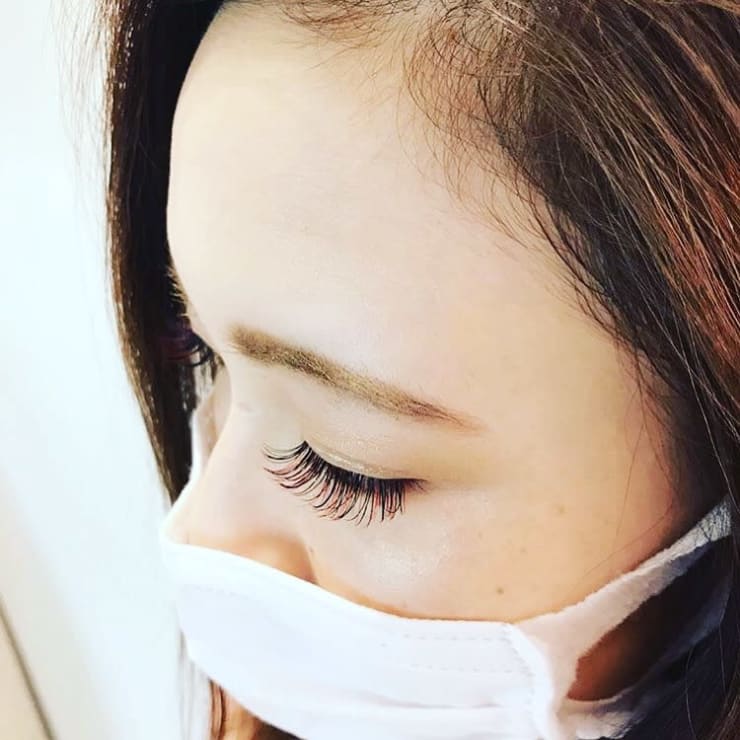 カラーエクステ ブラウン系 ｆａｖｏｒｉ Eyelashsalon 熊本新市街店 ファヴォリ アイラッシュサロン クマモトシンシガイテン のこだわり特集 ネイル まつげサロンを予約するなら楽天ビューティ