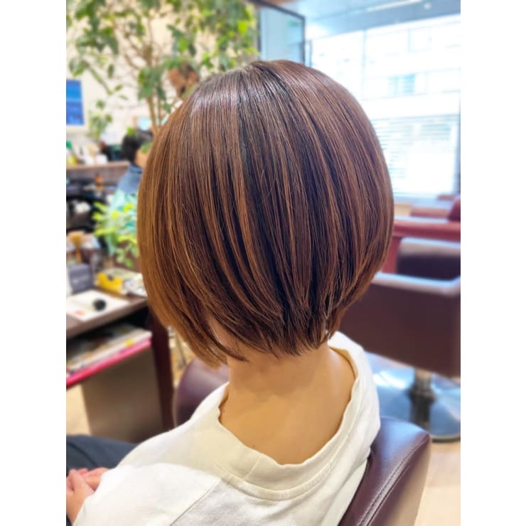 ひし形ショートボブ グラデーションカラー Hair Make Silva ヘアーアンドメイク シルバ のヘアスタイル 美容院 美容室を予約するなら楽天ビューティ