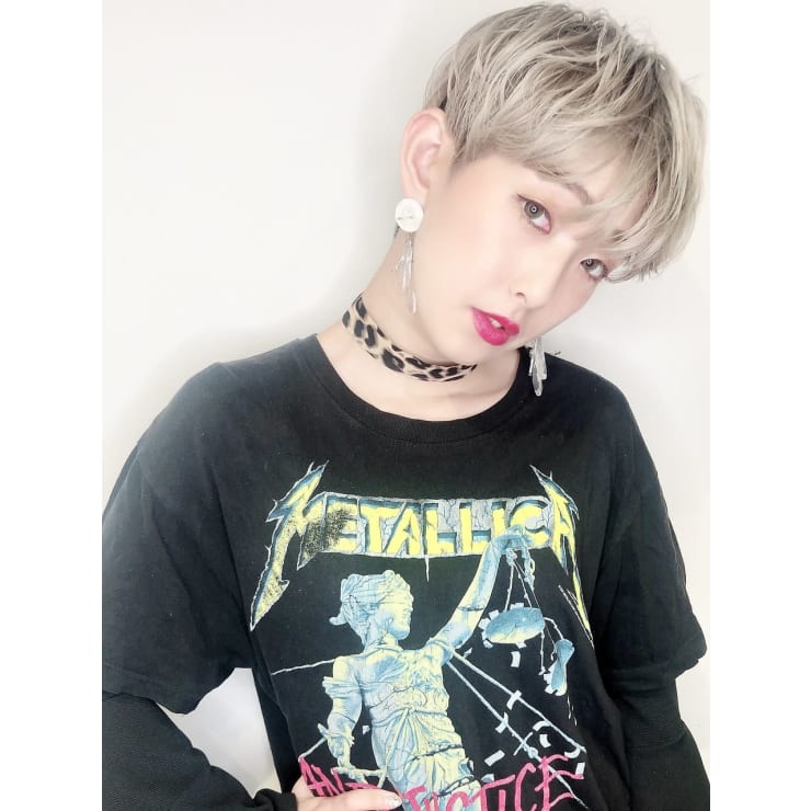 刈り上げマッシュショート×ホワイトブロンド | NYNY 三宮駅前店