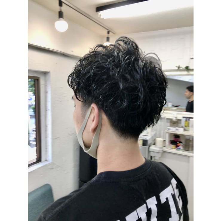 アップバングのメンズパーマ Hair Salon Nine 蒲田店 ヘアサロン ナイン カマタテン のヘアスタイル 美容院 美容室を予約するなら楽天ビューティ