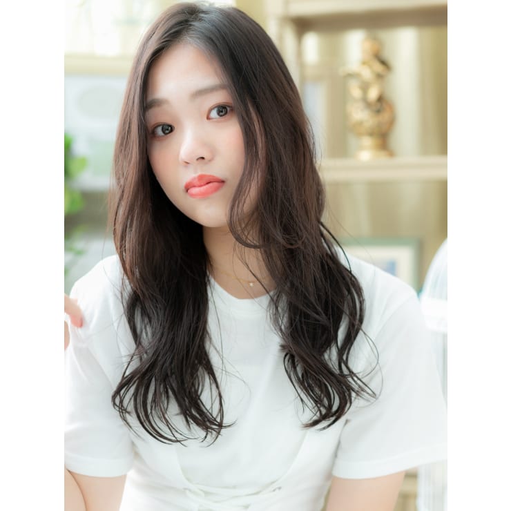 黒髪バレイヤージュくせ毛風カールラフロング レイヤーロング Cover Hair Bliss 上尾西口店 カバーヘアブリス アゲオニシグチテン のヘアスタイル 美容院 美容室を予約するなら楽天ビューティ