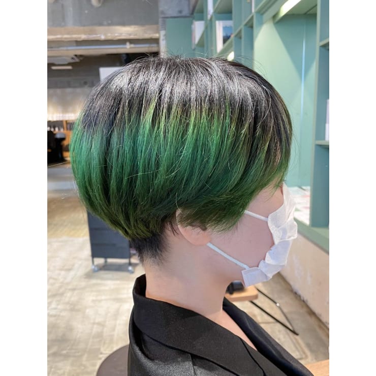 ハンサムショート 刈り上げショート グラデーションカラー Colette コレット コレット のヘアスタイル 美容院 美容室を予約するなら楽天ビューティ