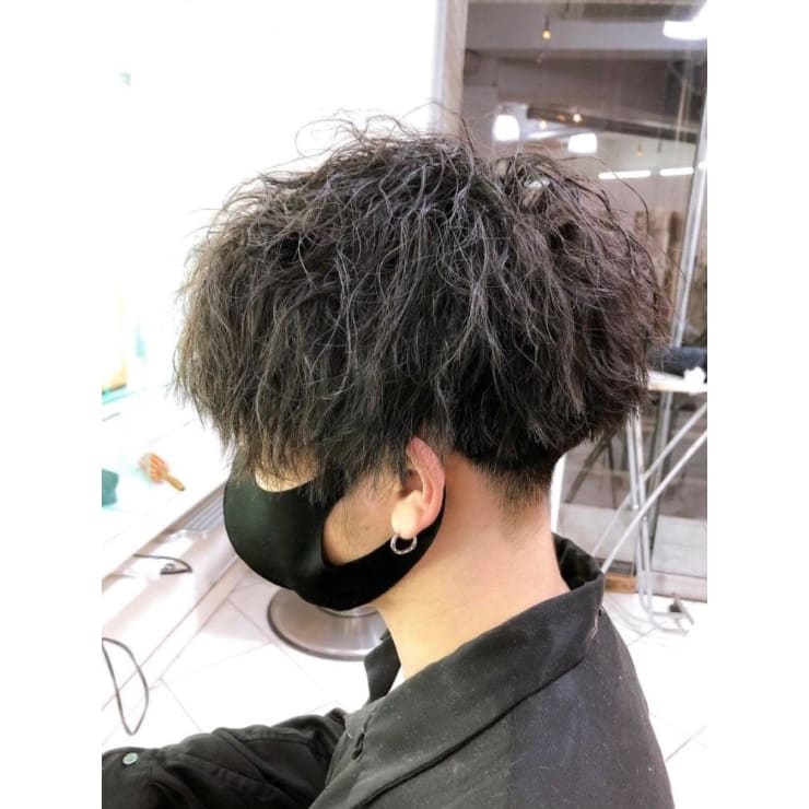 ツイストパーマ スパイラルパーマ ツーブロックショート Muse 新小岩店 ミューズ のヘアスタイル 美容院 美容室を予約するなら楽天ビューティ