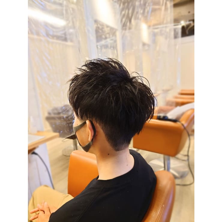 耳出しメンズツーブロックマッシュ 亀戸 1 Unplus Lien アンプリュスリアン のヘアスタイル 美容院 美容室を予約するなら楽天ビューティ