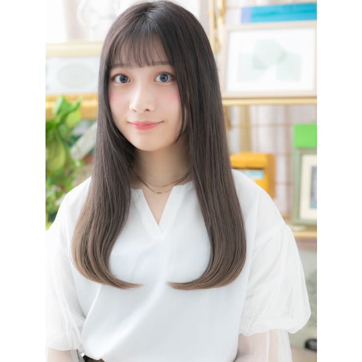 大人かわいいネオシースルーバング黒髪ロング 前髪ぱっつん Cover Hair Bliss 戸田公園西口店 カバーヘアブリス トダコウエンニシグチテン のヘアスタイル 美容院 美容室を予約するなら楽天ビューティ