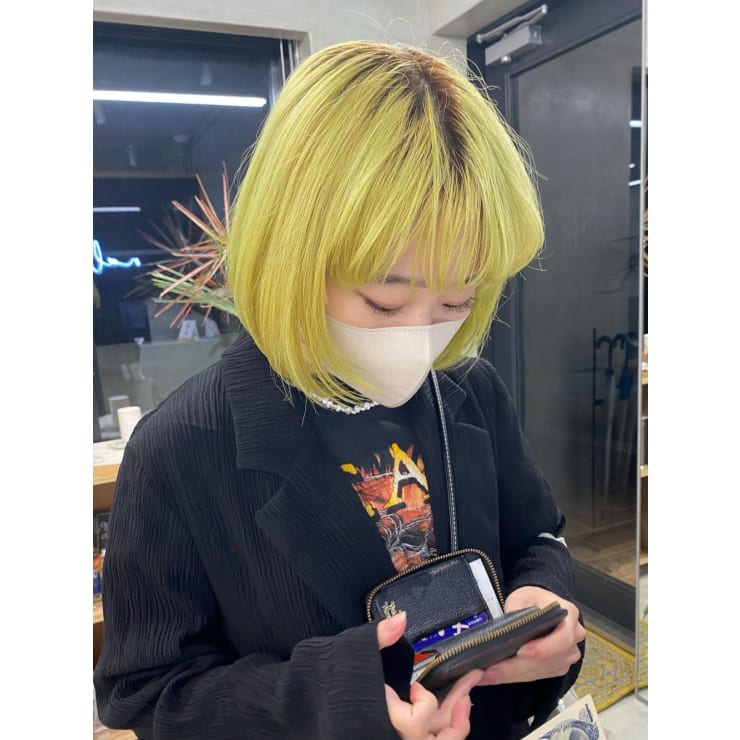 ライムイエロー ルーツカラー ケアブリーチ Nalu ナル のヘアスタイル 美容院 美容室を予約するなら楽天ビューティ