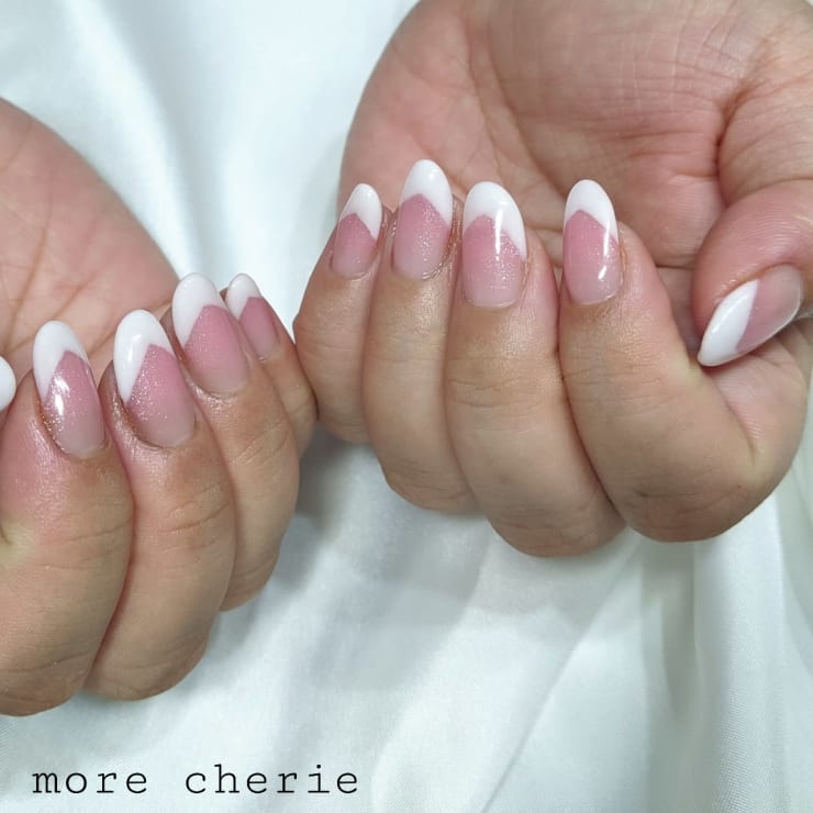 上品vフレンチ Nail More Cherie ネイルモアシェリー のネイルデザイン ネイル まつげサロンを予約するなら楽天ビューティ