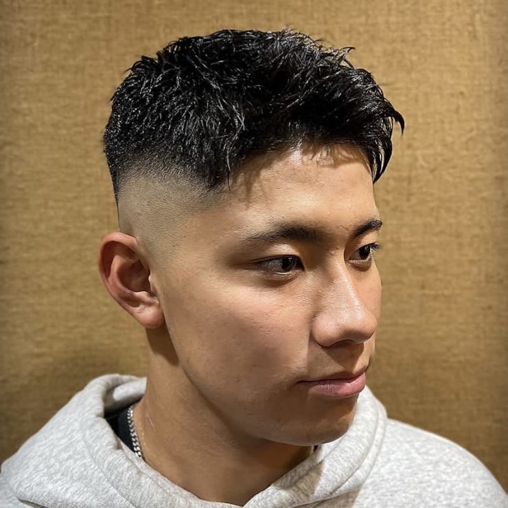 スキンフェード メンズ ベリーショート アップバング 大宮 ヒロ銀座barber Shop 大宮店 ヒロギンザバーバーショップオオミヤテン のヘア スタイル 美容院 美容室を予約するなら楽天ビューティ